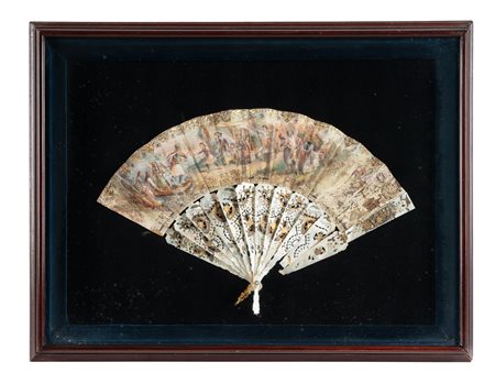 Anonimo del XIX secolo, Ventaglio in madreperla con decori floreali....