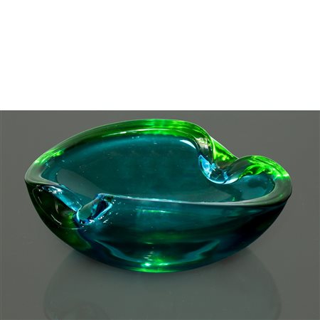 Ciotola decorativa in vetro di Murano sommerso di colore verde