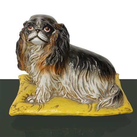 Pechinese in maiolica smaltata e dipinta policroma, 20th century