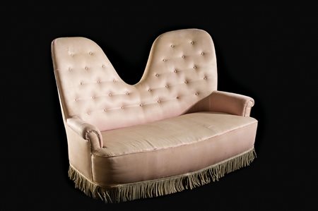 Cesare Lacca Napoli/Neapel 1929 Divano con schienale di forma ondulata, anni...