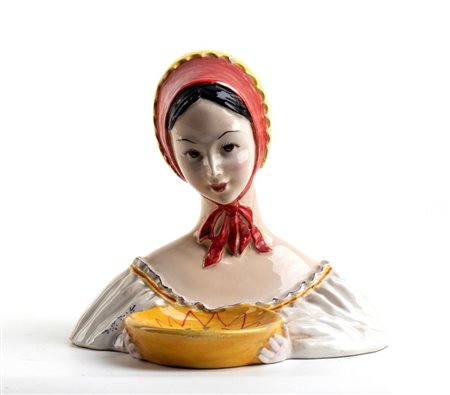 ALESSANDRO MOLA
(Cagliari 1903 - 1957)
<br>Portacenere con popolana in costume desulese