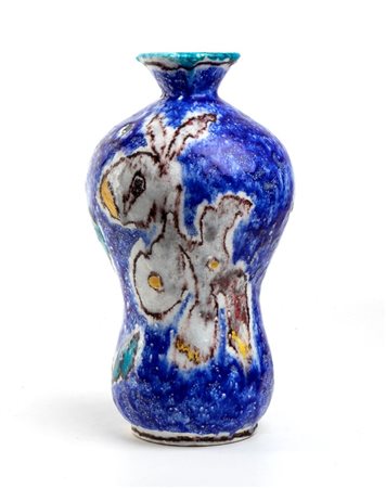 SALVATORE PROCIDA
(Vietri 1905 - 1965)
<br>Vaso policromo con figure zoomorfe