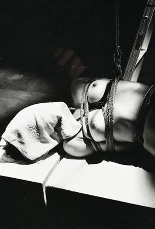 Araki Nobuyoshi SENZA TITOLO, 2007 stampa offset in bianco e nero estratta da...