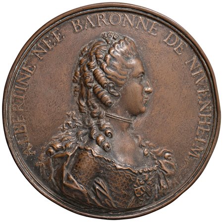  - ALBERTINE BARONE DI NIVENHEIM. PLACCHETTA UNIFACE AE MM. 143 GR. 199. TRATTA DA TERRACOTTA.