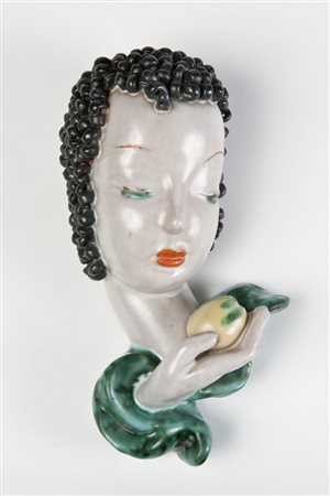 Manifattura Goldscheider, Vienna. Testa da muro in ceramica policroma, anni...