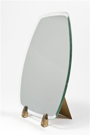 Fontana Arte (attr.) Specchio da tavolo in cristallo molato di forma stondata...