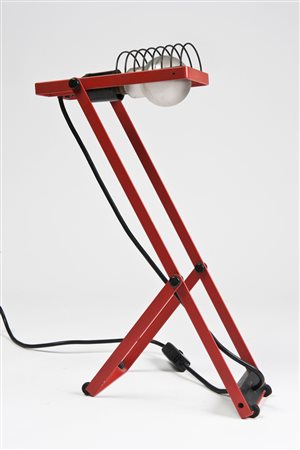 Ernesto Gismondi (1931) - Lampada da tavolo mod. "Sintesi" in metallo laccato...