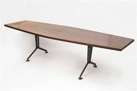 BBPR - Raro tavolo da riunione della serie "Arco", struttura in metallo...