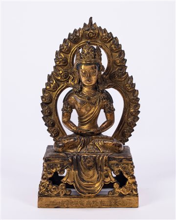 Scultura in bronzo dorato raffigurante Amitayus. Cina, secolo XVIII