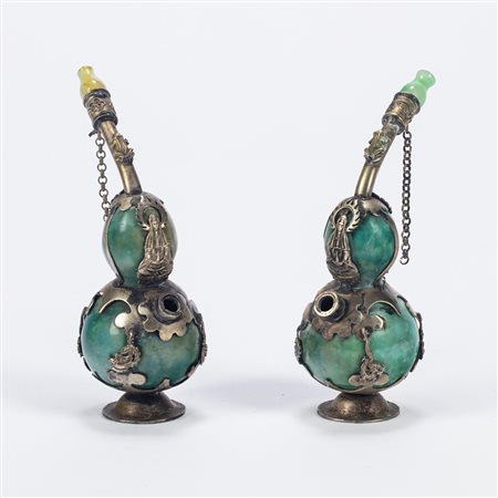 Due pipe in giada e argento. Cina, inizio secolo XX