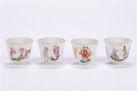 Quattro tazzine in porcellana famiglia rosa, periodo della Repubblica (1912-1949)