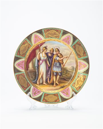 Piatto in porcellana policroma. Manifattura Imperiale, Vienna, 1860 circa