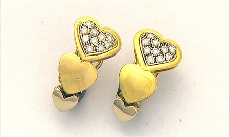 ORECCHINI COPPIA DI ORECCHINI. In oro giallo 18 kt perno e clip con settori a...
