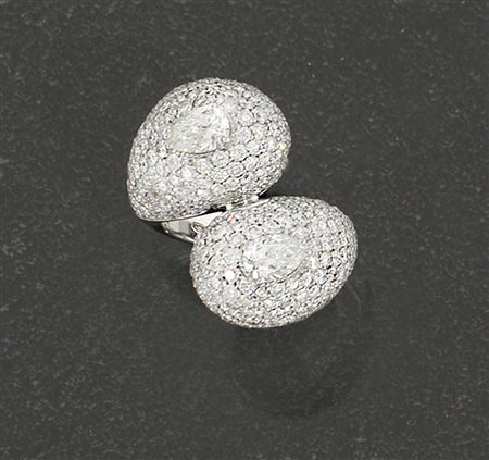 ANELLO ANELLO. In oro bianco 18 kt internamente foderato, montatura bombata...