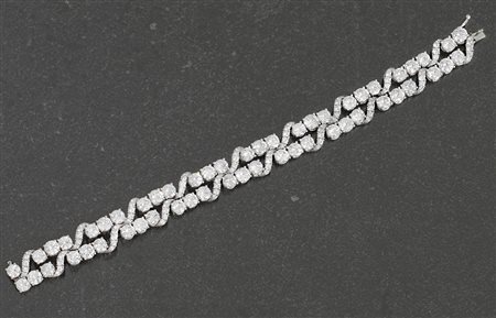 BRACCIALE BRACCIALE ANNI '50 CA. In platino realizzato a due file con...