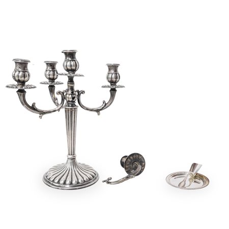 Candeliere a 5 luci  (braccio rotto) sottobicchiere  e cucchiaino in argento 800