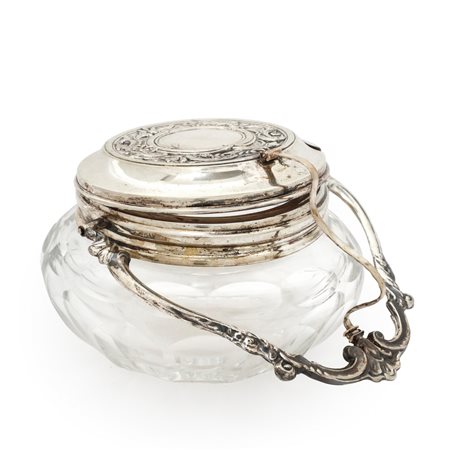 Formaggiera con base in vetro e coperchio in argento 800 con chiusura ermetica