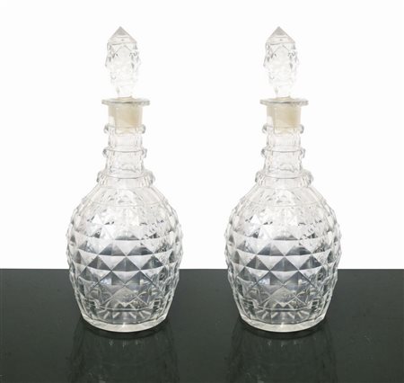 Coppia di bottiglie in cristallo, primi 20th secolo