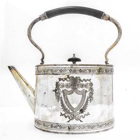 Teiera in sheffield con decori fronte e retro