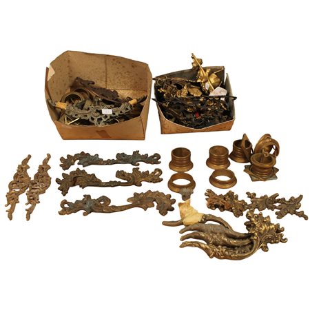 Lotto di finiture e decori