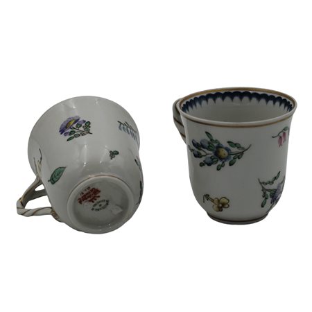 Due tazzine da caffè