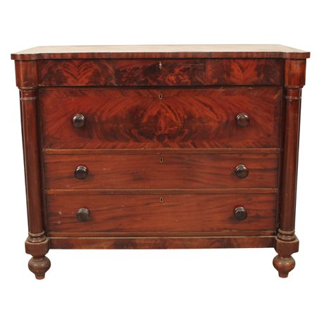 Cassettone a quattro cassetti