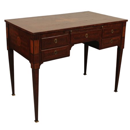 Scrittoio a cinque cassetti