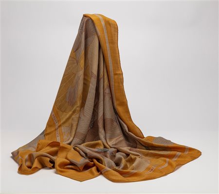 Hermès - Grand foulard Fleurs de Lotus