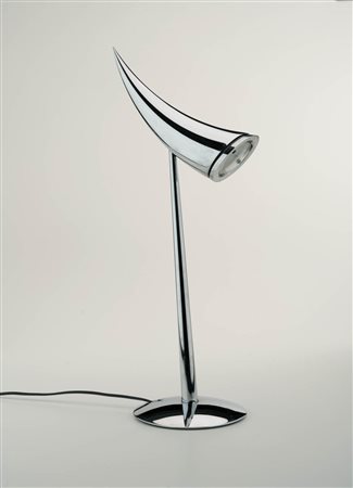 Philippe Starck Lampada da tavolo modello "Arà",1988;Alluminio, vetro,...