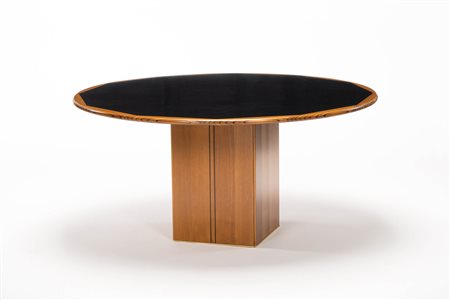 Tobia Scarpa Tavolo da salotto modello "Artona", 1975;Noce, Betòn, 70 x 145...