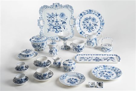 Meissen Porzellan/Porcellana Meissen motivo Zwiebelmuster;12 tazze da caffè,...