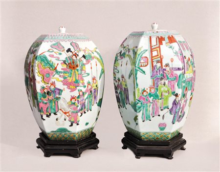 Anonym/Anonimo Coppia vasi cinesi in porcellana, 1a metà del XX sec.;H. circa...