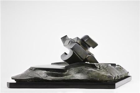 Gio' Pomodoro "Sole caduto (studio)" 1996
bronzo
cm 23x57x41
Firmato, datato 96