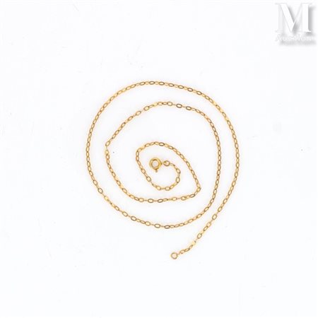 PENDENTIF Ensemble en or jaune 18k (750 millièmes) comprenant une chaîne de...