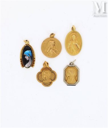 Lot Lot de médailles religieuses diverses en or jaune 18k (750 millièmes),...
