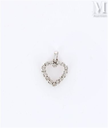 Pendentif cur Pendentif en or blanc 18k (750 millièmes) figurant un cur...