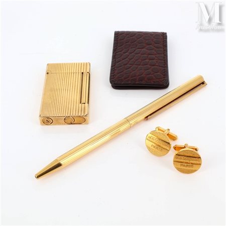 S.T. DUPONT Ensemble de la marque Dupont comprenant: - un stylo bille en...