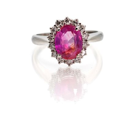 Anello in oro, zaffiro rosa e brillanti Misura 16 Oro bianco 750/000. Zaffiro...