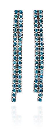 Coppia di orecchini pendenti in oro e diamanti fancy blu Lunghezza cm 6 Oro...