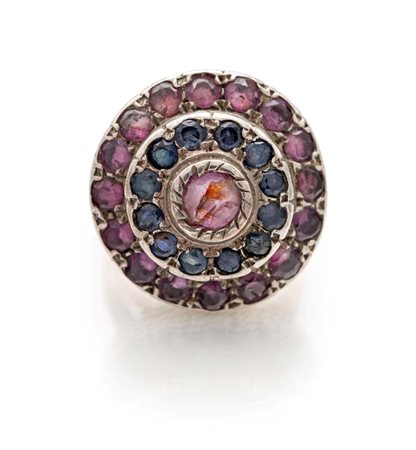 Anello in oro, argento, rubini e zaffiri Misura 12 Oro giallo 585/000,...