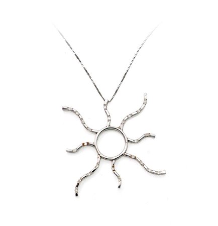 Pendente a sole in oro e brillanti Diametro cm 5 Oro bianco 750/000. Peso...