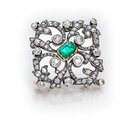 Spilla a rombo in oro, diamanti e smeraldo Diametro cm 4 Oro giallo e bianco...