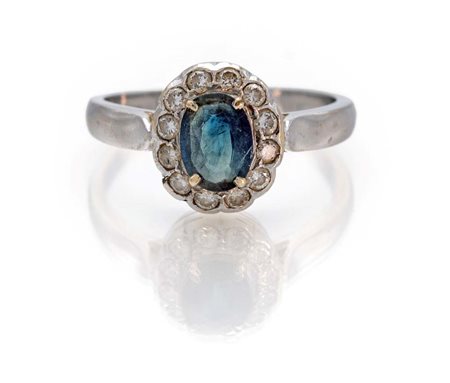 Anello in oro, zaffiro e brillanti Misura 15 Oro bianco 750/000. Peso...