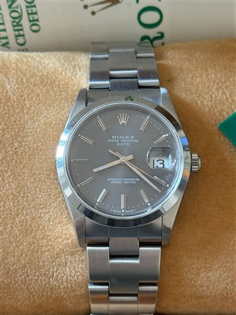 Rolex Oyster Perpetual Date 15200