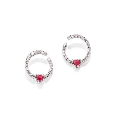 Orecchini con rubini