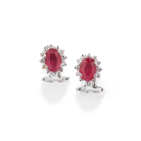 Orecchini con rubini e diamanti 