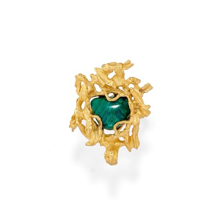 Anello scultura con malachite