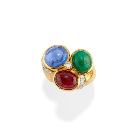 Anello con pietre di colore