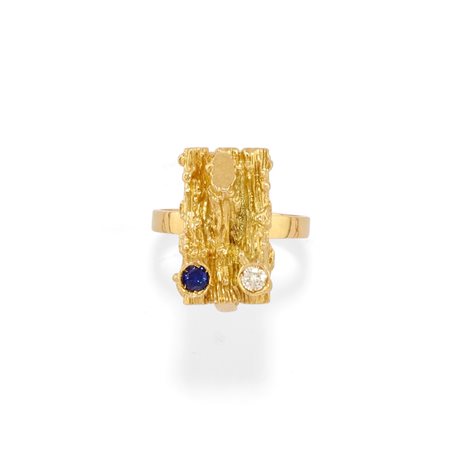 Anello con diamante e pietra blu