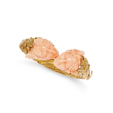 Bracciale con corallo rosa 